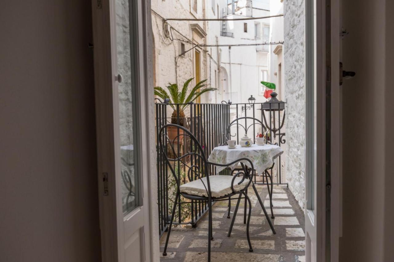 Bed and Breakfast Da Concavo E Convesso Locorotondo Exterior foto